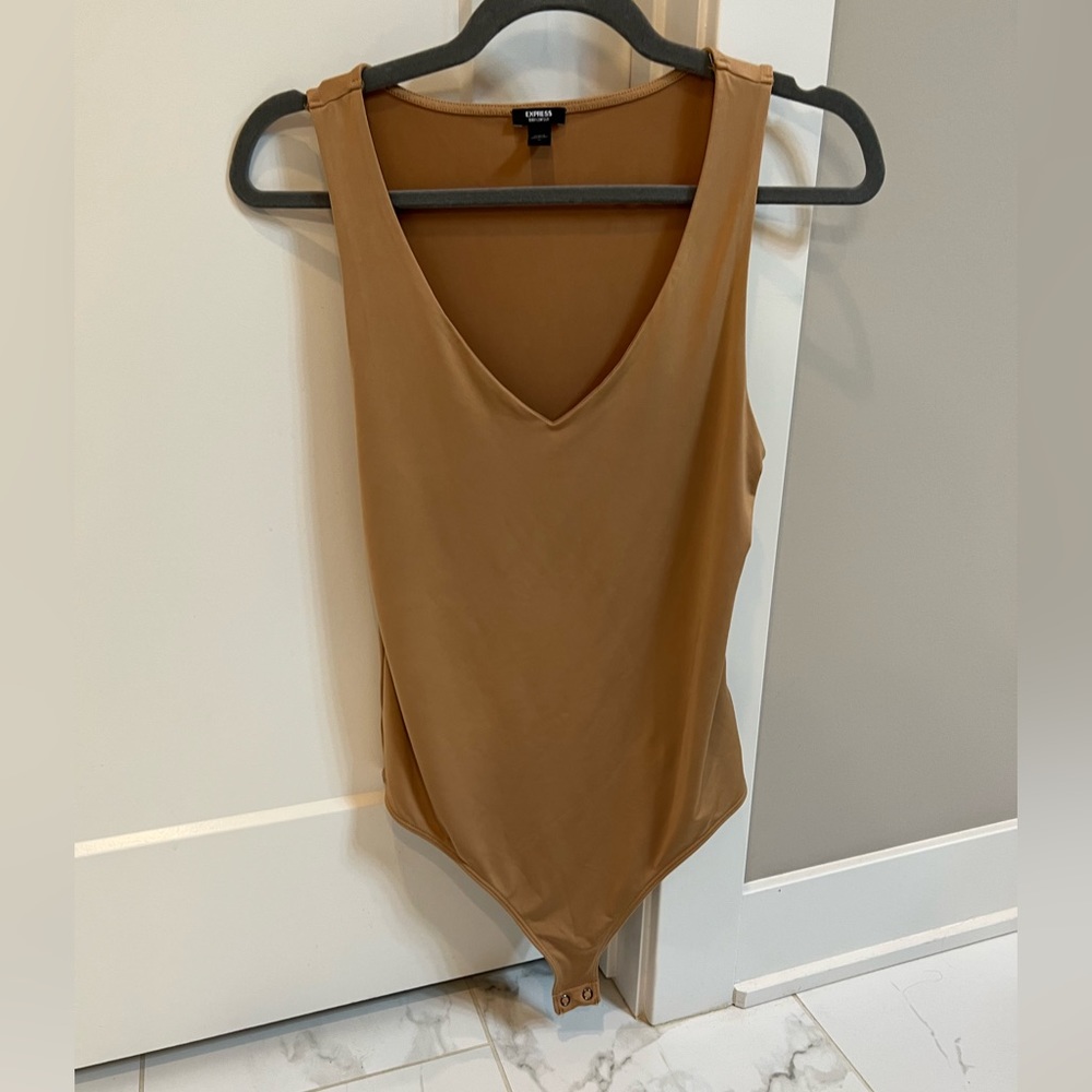 Express Double Layer V Neck Body Contour Body Suit Thong Medium